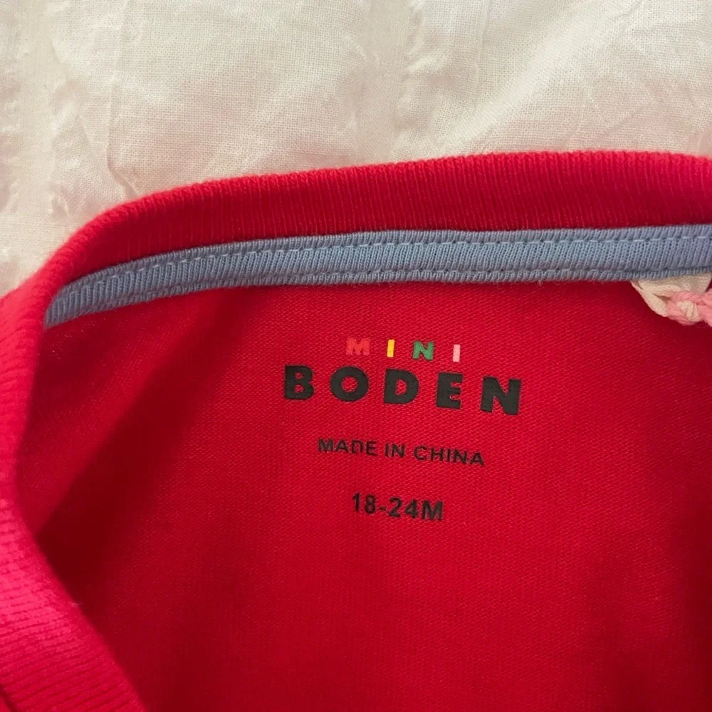 Boden Red Long Sleeve Christmas Tee - Picture 5 of 7